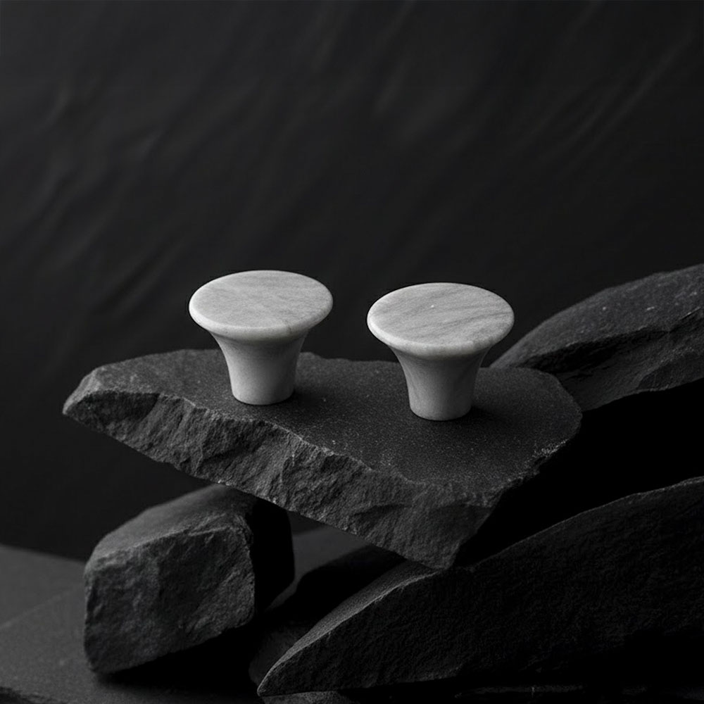 Bianco Grey &ndash; Hesse Knob